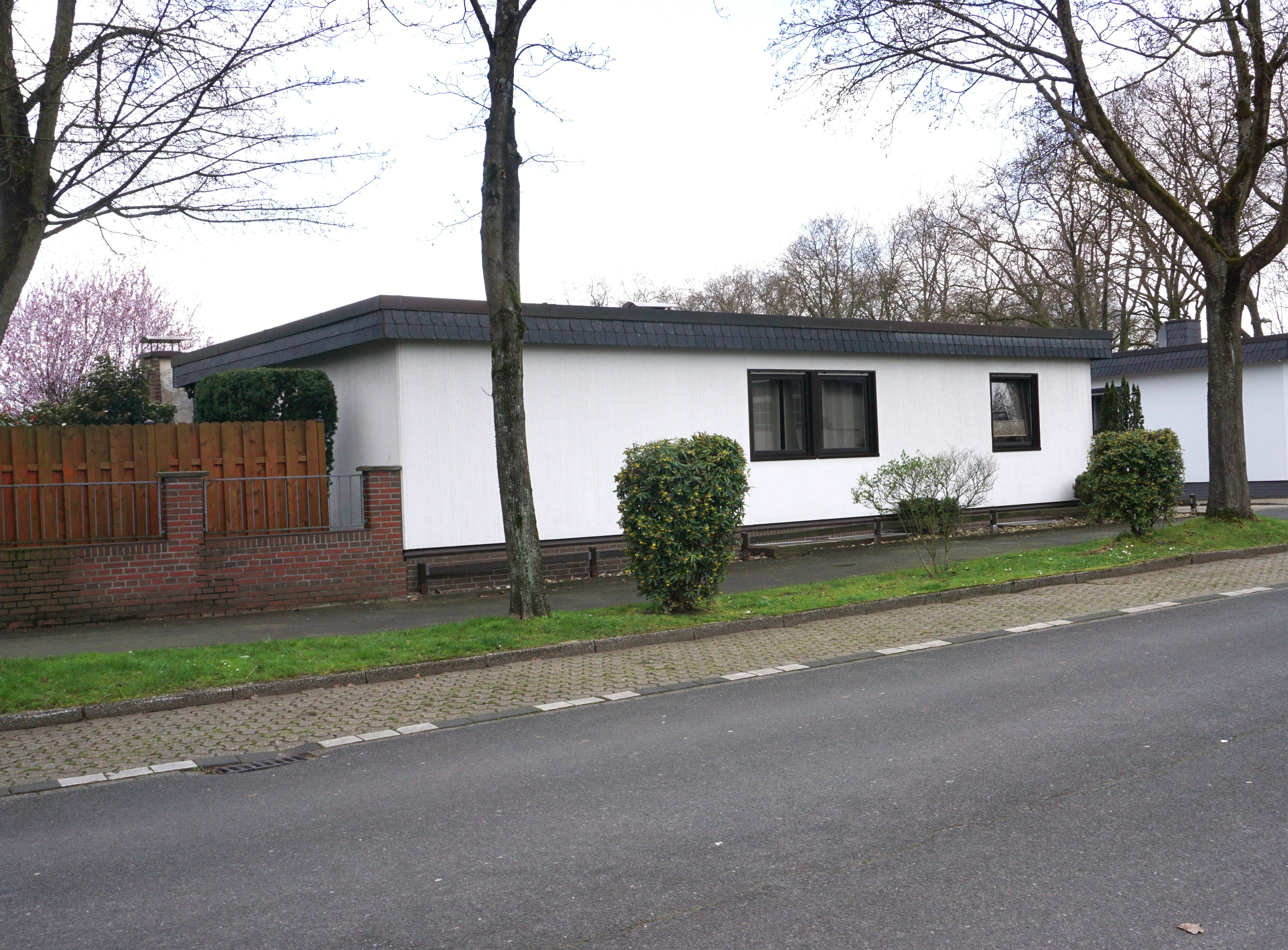 Einfamilienhaus zum Kauf 335.000 € 5 Zimmer 123 m²<br/>Wohnfläche 583 m²<br/>Grundstück Neumühl Duisburg 47167