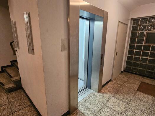 Terrassenwohnung zur Miete 630 € 2,5 Zimmer 70 m² Geschoss 3/4 frei ab sofort Hansastr. 79 Duissern Duisburg 47058