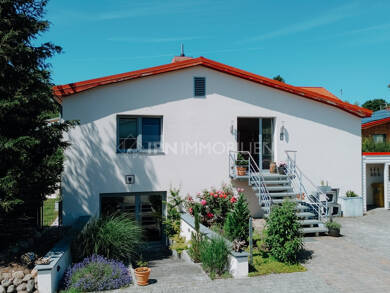 Einfamilienhaus zum Kauf 849.000 € 8 Zimmer 240 m² 530 m² Grundstück Groß Stove Papendorf/ Groß Stove 18059