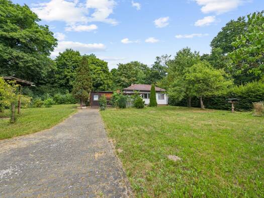 Bungalow zum Kauf 549.000 € 7 Zimmer 175 m² 1.178 m² Grundstück Behringersdorf Schwaig bei Nürnberg 90571