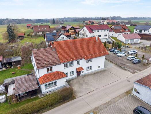 Mehrfamilienhaus zum Kauf 599.000 € 7 Zimmer 215 m² 743 m² Grundstück Kümmerazhofen Bad Waldsee / Kümmerazhofen 88339