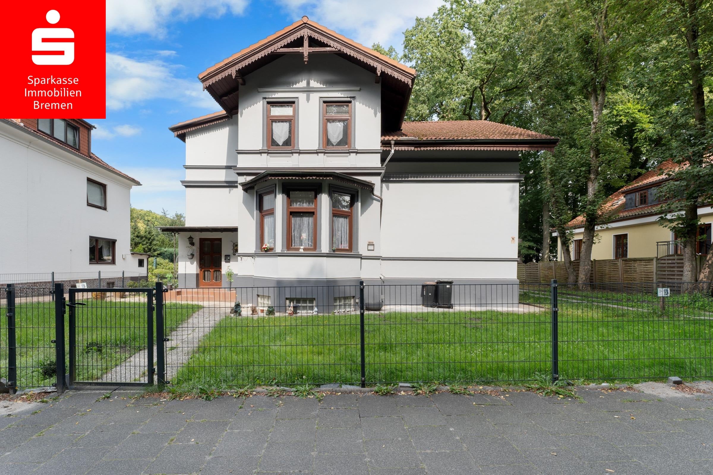 Mehrfamilienhaus zum Kauf 365.000 € 10 Zimmer 250 m²<br/>Wohnfläche 1.063 m²<br/>Grundstück 01.02.2025<br/>Verfügbarkeit Blumenthal Bremen 28779