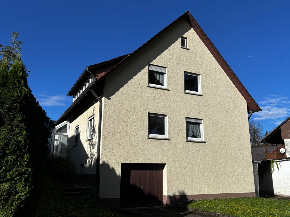 Wohnung zum Kauf 289.000 € 6,5 Zimmer 162 m²<br/>Wohnfläche Hausen Rottweil-Hausen 78628