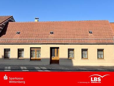 Reihenmittelhaus zum Kauf 79.000 € 5 Zimmer 94 m² 311 m² Grundstück frei ab sofort Oranienbaum Oranienbaum-Wörlitz 06785