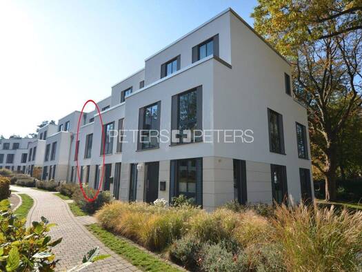 Reihenmittelhaus zur Miete 2.550 € 4 Zimmer 152,8 m² 100 m² Grundstück frei ab 01.11.2025 Rissen Hamburg 22559