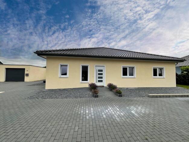 Bungalow zum Kauf 379.000 € 4 Zimmer 160,6 m² 617 m² Grundstück frei ab 01.11.2025 Lienen Lienen 49536