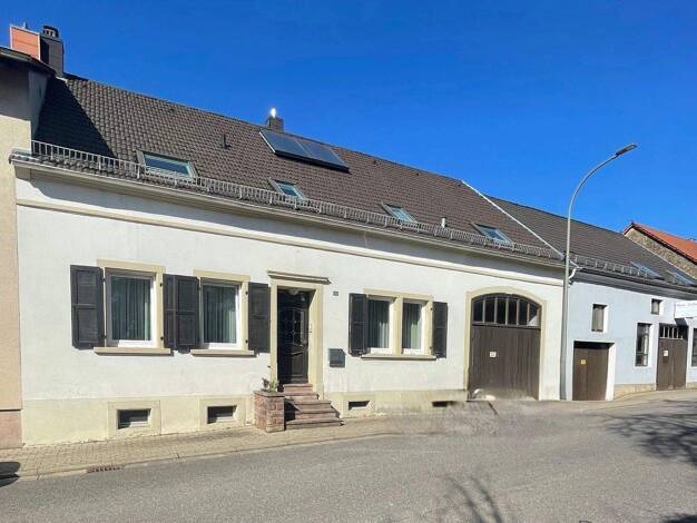 Mehrfamilienhaus zum Kauf 329.000 € 8 Zimmer 205 m² 955 m² Grundstück Ormesheim Mandelbachtal 66399