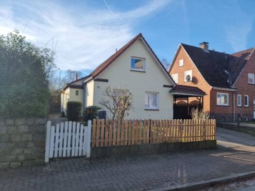 Haus zur Miete 1.850 € 5 Zimmer 120 m² 535 m² Grundstück frei ab sofort Garstedt Norderstedt 22848