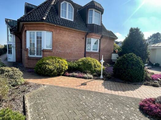 Wohnung zur Miete 550 € 2 Zimmer 56,1 m² 1. Geschoss frei ab sofort Mitte Delmenhorst 27749