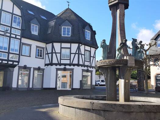 Wohnung zur Miete 850 € 4 Zimmer 101 m² 1. Geschoss frei ab sofort Ulmen Ulmen 56766