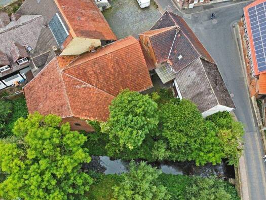 Haus zum Kauf provisionsfrei 237.000 € 7 Zimmer 154 m² 775 m² Grundstück frei ab 01.01.2026 Kirchbauna Baunatal / Kirchbauna 34225