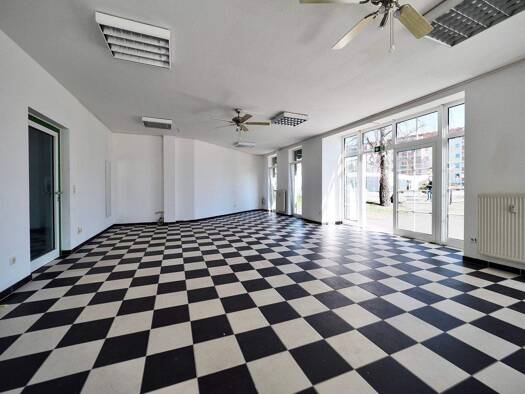 Laden zum Kauf 275.000 € 3 Zimmer 72 m² Verkaufsfläche Binz 18609