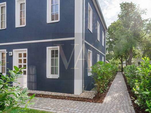 Haus zur Miete - Erstbezug 3.290 € 8 Zimmer 198 m² frei ab sofort Lichterfelde Berlin 12209