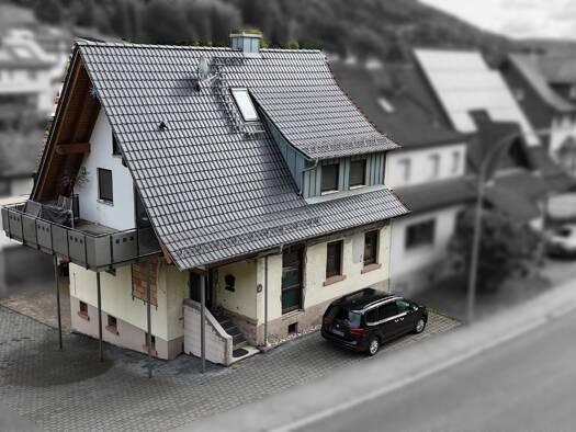 Einfamilienhaus zum Kauf 299.000 € 5 Zimmer 135 m² 199 m² Grundstück Kempfenbrunn Flörsbachtal 63639