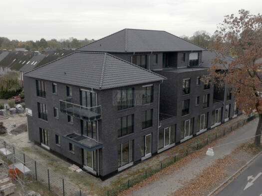 Verkaufsfläche zur Miete - Erstbezug 3.300 € 165 m² Verkaufsfläche teilbar ab 55 m² Mitte Delmenhorst 27753