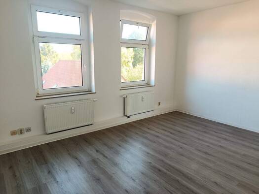 Wohnung zur Miete 360 € 2 Zimmer 48 m² 2. Geschoss frei ab sofort Eisleber Straße 1 Lemsdorf Magdeburg 39118