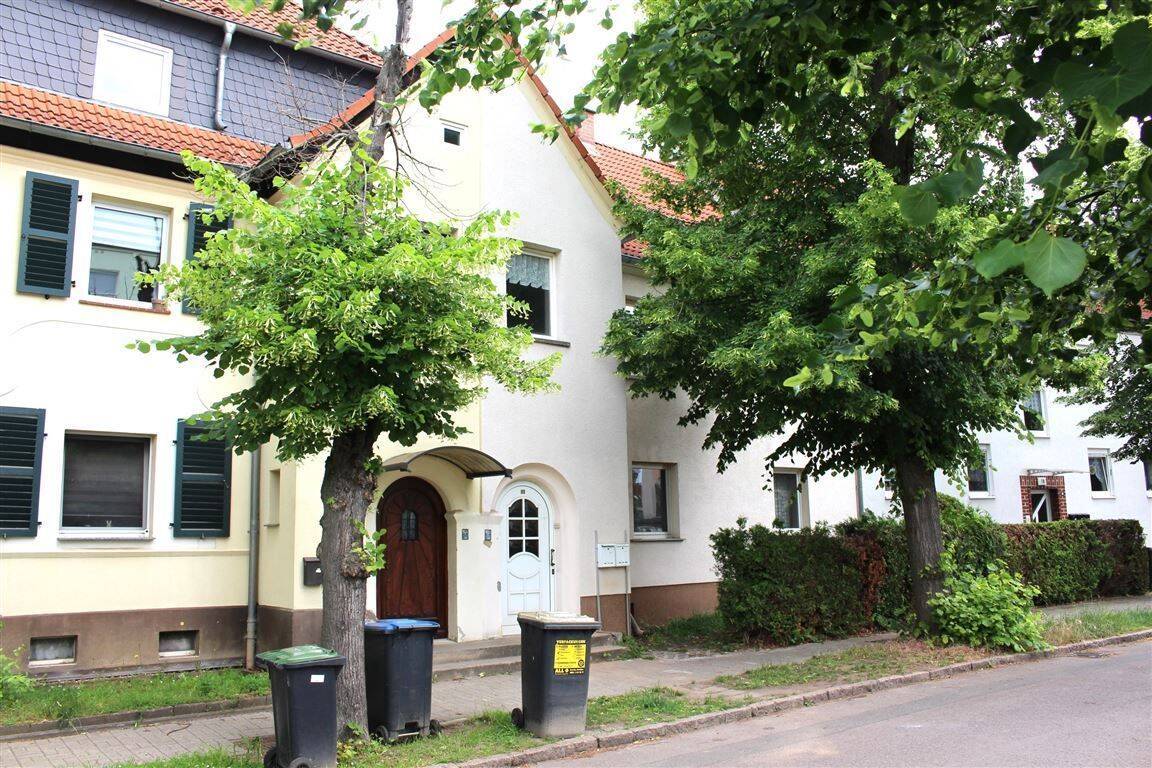 Reihenmittelhaus, 2 WE, als EFH geeignet, in ruhiger Nebenstraße...