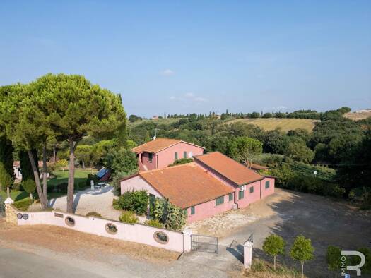 Haus zum Kauf 1.750.000 € 9 Zimmer 600 m² 30.000 m² Grundstück frei ab sofort Bibbona