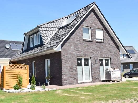 Einfamilienhaus zum Kauf provisionsfrei 425.500 € 4 Zimmer 121 m² 680 m² Grundstück frei ab 01.05.2026 Cappeln Cappeln (Oldenburg) 49692