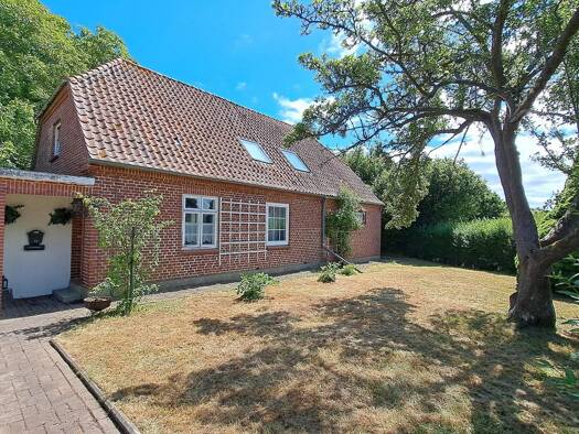 Einfamilienhaus zum Kauf 225.000 € 8 Zimmer 171,4 m² 1.247 m² Grundstück Behrensdorf 24321