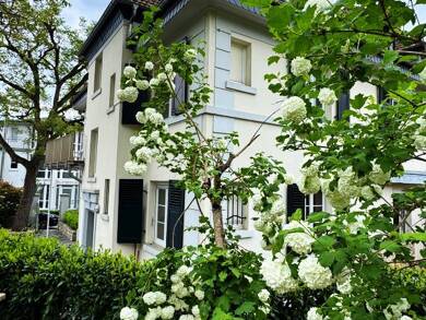 Villa zum Kauf 1.555.000 € 9 Zimmer 230 m² 893 m² Grundstück Wiesbaden 65203