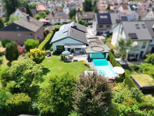 Einfamilienhaus zum Kauf 1.350.000 € 6 Zimmer 265 m² 1.110 m² Grundstück Köppern Friedrichsdorf 61381