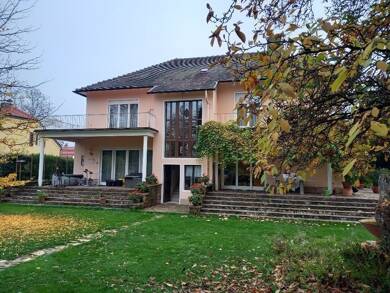 Haus zum Kauf 950.000 € 7,5 Zimmer 330 m² 1.100 m² Grundstück Ensheimerstrasse St. Ingbert Sankt Ingbert 66386