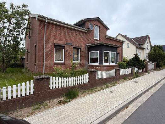 Einfamilienhaus zum Kauf 140.000 € 5 Zimmer 160 m² 700 m² Grundstück Albersdorf 25767