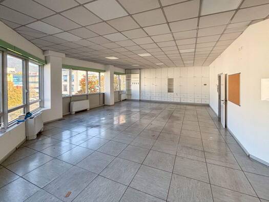 Bürofläche zur Miete 1.700 € Sebastian-Altmann-Straße 8 Bozen 39100