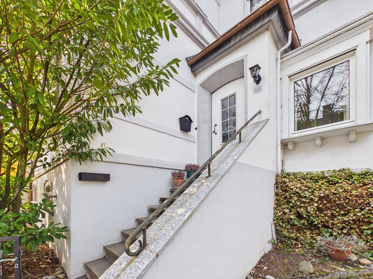 Immobilie in Plettenberg - SCHADE IMMOBILIEN - Schöne Gründerzeitvilla in Plettenberg-Eiringhausen zu verkaufen! - Bild 3