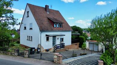 Doppelhaushälfte zum Kauf 275.000 € 5 Zimmer 137 m² 550 m² Grundstück Klingenmünster 76889