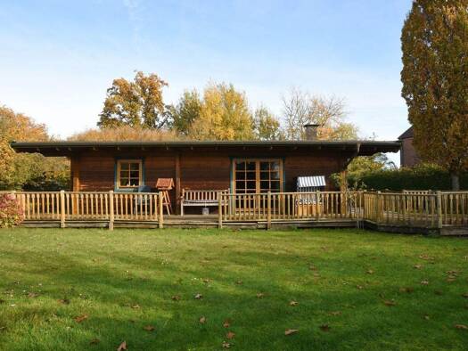 Einfamilienhaus zum Kauf 425.000 € 4 Zimmer 137 m² 2.561 m² Grundstück Papenburg 26871