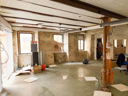 Gewerbeobjekt zum Kauf als Kapitalanlage geeignet 295.000 € 13 Zimmer 610 m² 240 m² Grundstück Innenstadt Hof 95028