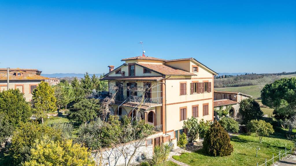 Haus zum Kauf 1.950.000 € 16 Zimmer 1.000 m² 200.000 m² Grundstück Torrita di Siena