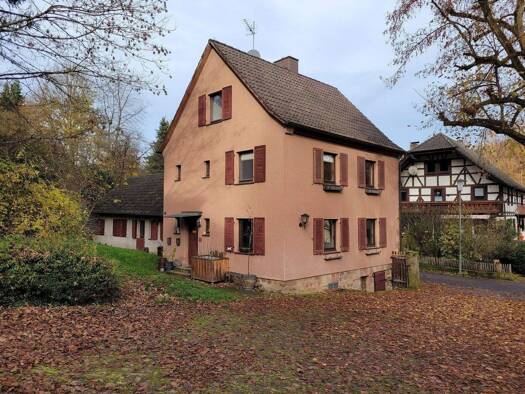 Einfamilienhaus zur Miete 600 € 5 Zimmer 110 m² 200 m² Grundstück frei ab 01.01.2026 Wiesbachtal 15 Frielingen Kirchheim 36275