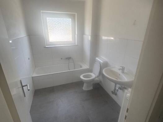 Wohnung zur Miete 500 € 3 Zimmer 75,9 m² 2. Geschoss frei ab 01.09.2026 Schulstraße 20 Wanfried Wanfried 37281