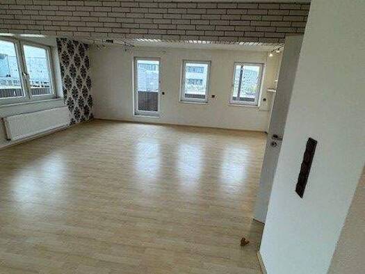 Wohnung zur Miete 740 € 2 Zimmer 92,3 m² 4. Geschoss frei ab 31.03.2026 Horster Straße 23 Stadtmitte Bottrop 46236