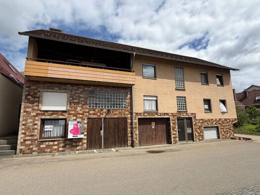 Einfamilienhaus zum Kauf 365.000 € 8,5 Zimmer 182 m² 253 m² Grundstück frei ab sofort Erkenbrechtsweiler 73268