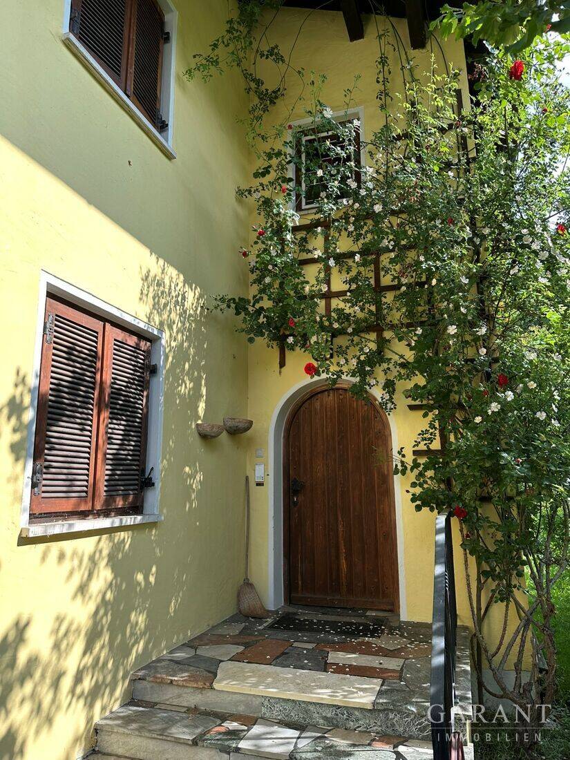 Immobilie in Kiefersfelden - Charmantes Mehrfamilienhaus in zentrumsnaher Lage von Kiefersfelden - Bild 0