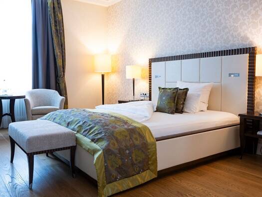 WG-Zimmer zur Miete Wohnen auf Zeit 1.400 € 40 m² frei ab sofort Quadrate Mannheim 68161