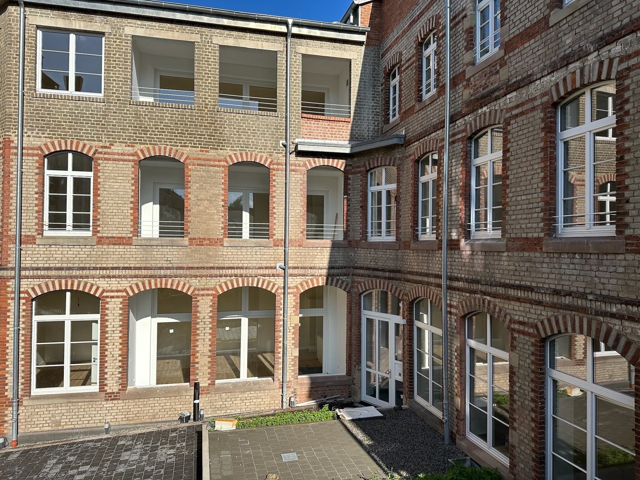 Loft zur Miete 1.460 € 2 Zimmer 81,2 m²<br/>Wohnfläche EG<br/>Geschoss ab sofort<br/>Verfügbarkeit Blumenstr. 18 Nauwieser Viertel Saarbrücken 66111