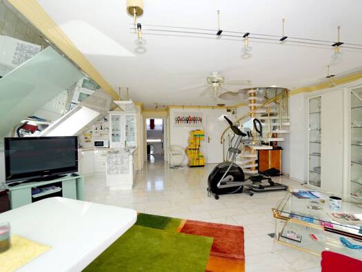 Maisonette zum Kauf 439.000 € 3 Zimmer 99 m² St Peter Weiterer Innenstadtgürtel Süd 90478