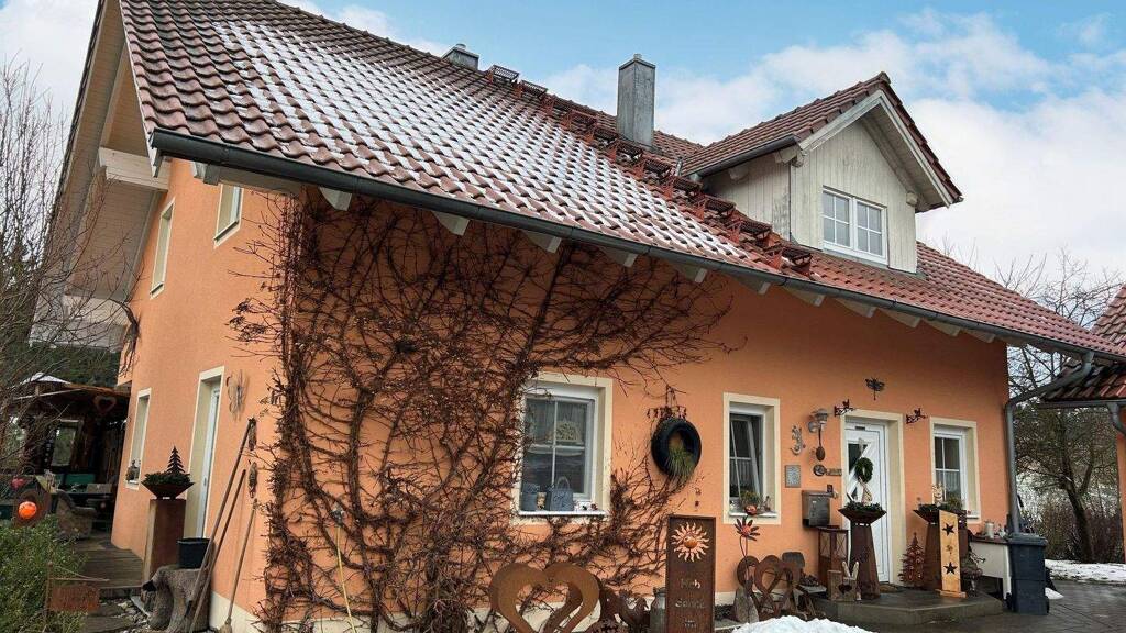 Einfamilienhaus zum Kauf 389.000 € 7 Zimmer 146 m² 1.192 m² Grundstück Dörfling Michelsneukirchen 93185