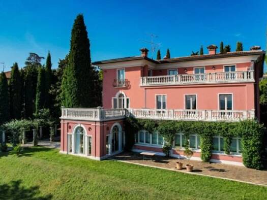 Villa zum Kauf 20 Zimmer 780 m² 2.500 m² Grundstück frei ab sofort Gardasee