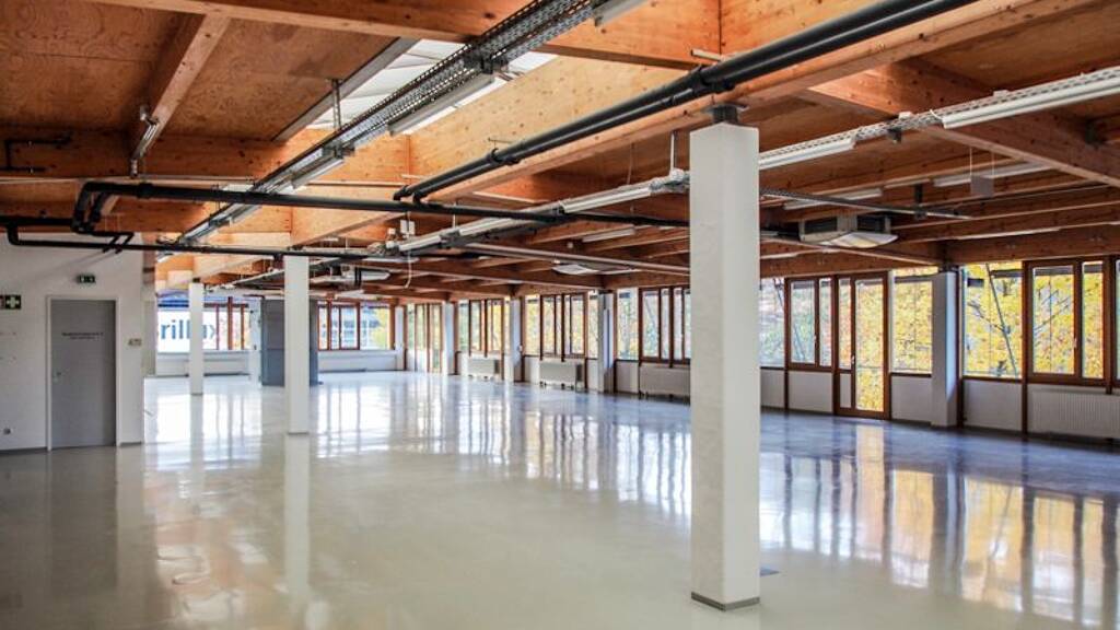 Lagerhalle zur Miete 7,50 € 1.810 m² Lagerfläche Pang Rosenheim 83026