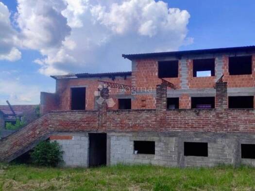 Einfamilienhaus zum Kauf 180.000 € 10 Zimmer 1.122 m² Bušetina, Špišić Bukovica Špišić Bukovica 33404