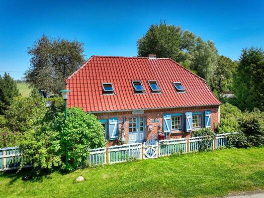 Einfamilienhaus zum Kauf 195.000 € 4 Zimmer 152 m² 2.000 m² Grundstück Kückenshagen Saal 18317