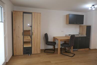Wohnung zur Miete 400 € 1 Zimmer 20 m² 1. Geschoss Kleinschwarzenlohe Wendelstein 90530