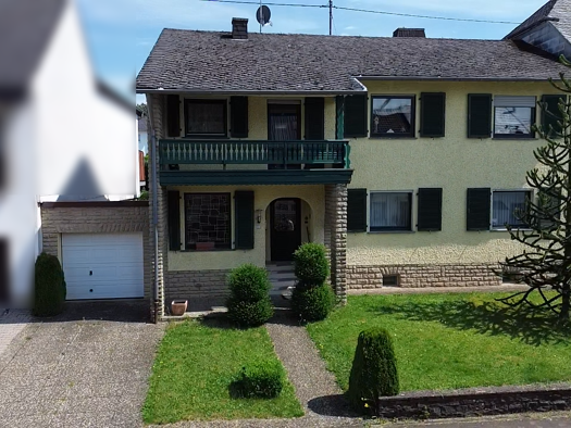 Reihenmittelhaus zum Kauf 249.000 € 8 Zimmer 230 m² 927 m² Grundstück Abtei Hermeskeil 54411