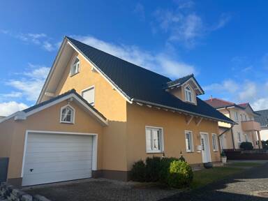 Einfamilienhaus zur Miete 1.800 € 7 Zimmer 200 m² 440 m² Grundstück Weißenthurm 56575